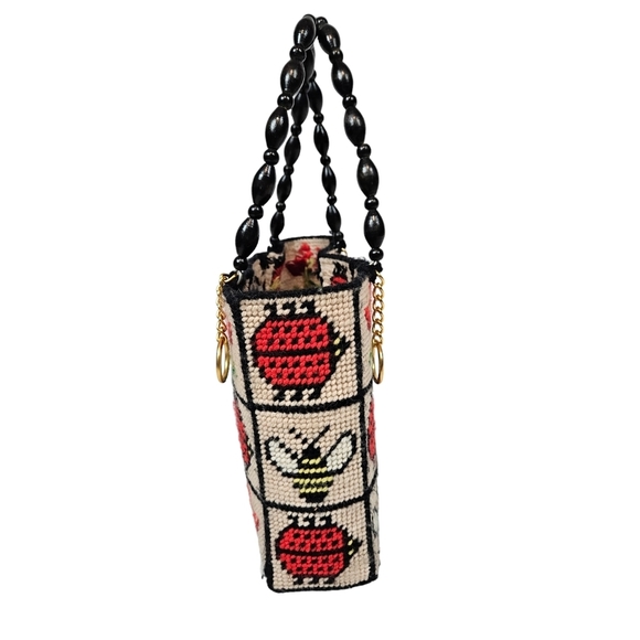 Vintage 70s Handmade Needlepoint Lady Bug Bee Flowers Small Tote Bag Purse - Picture 4 of 9